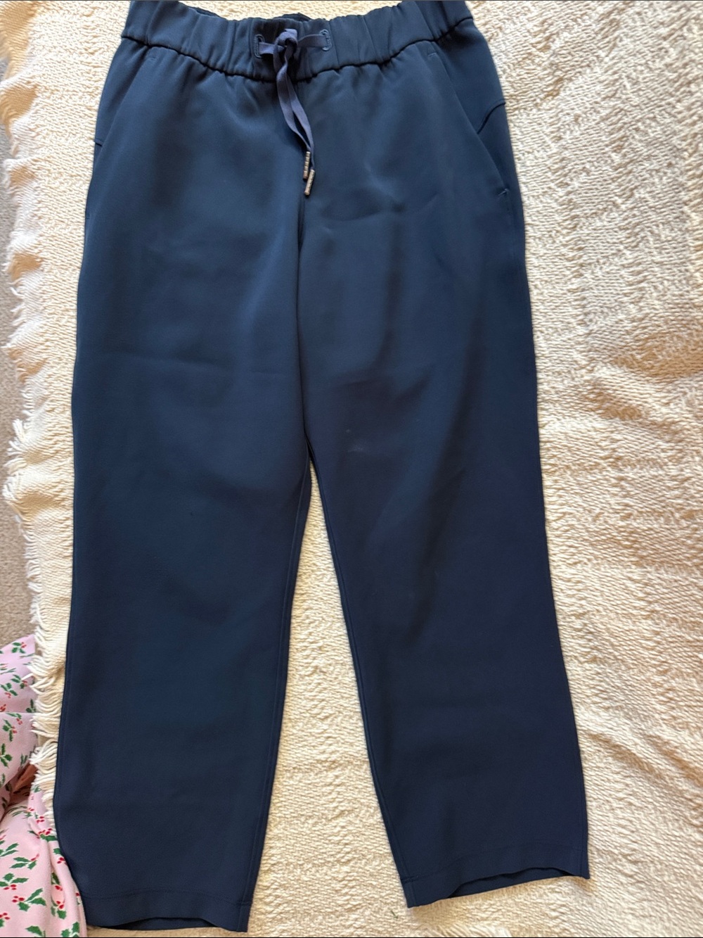 Lululemon Navy Drawstring Casual cropped Pants